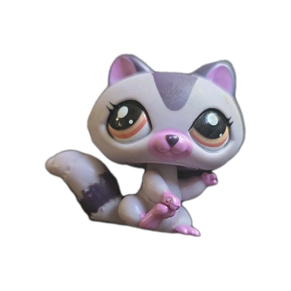 Littlest Pet Shop #1622 Raccoon Mauve Purple Pink Gold Dot Eyes Biggest Stars